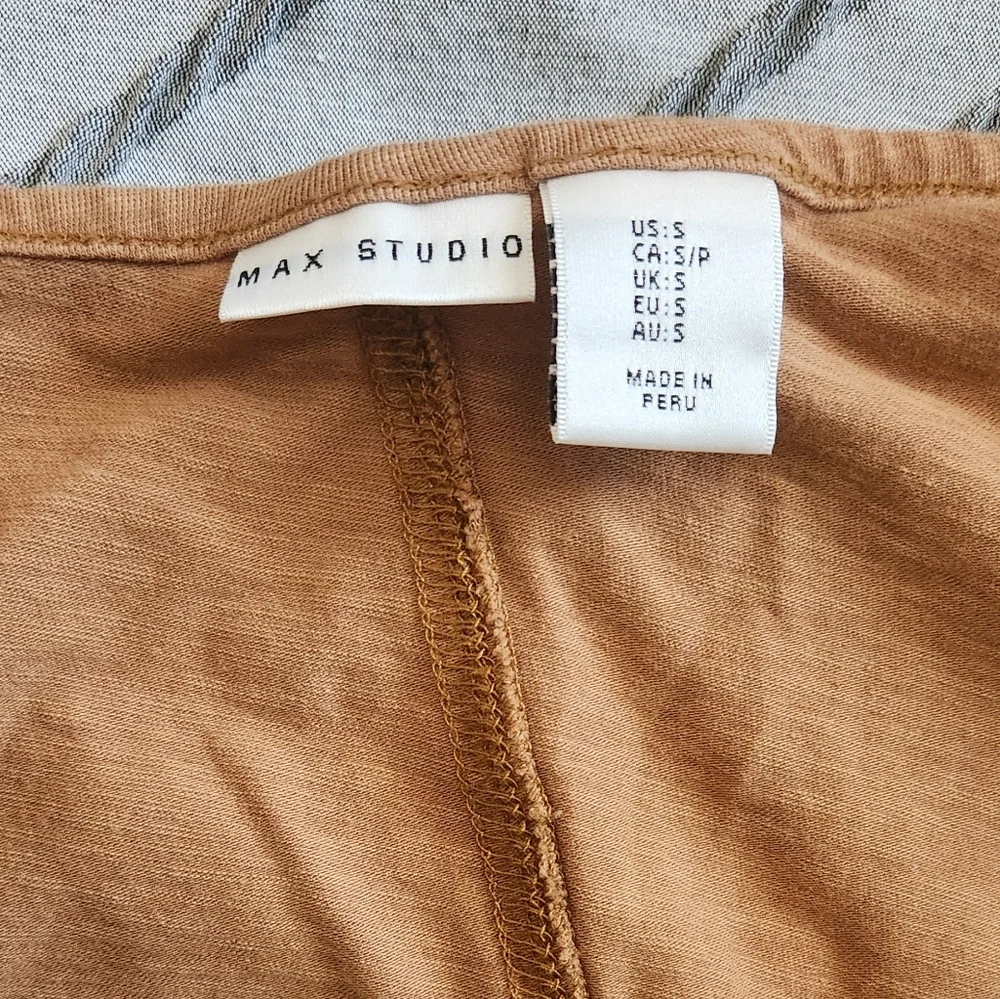 Women's Tan Sleeveless Top - Picture 4 of 5